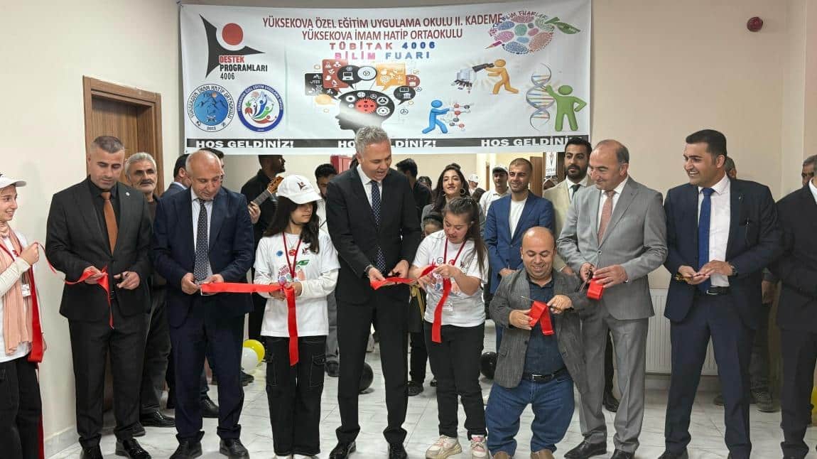 TÜBİTAK 4006 FUARIMIZ